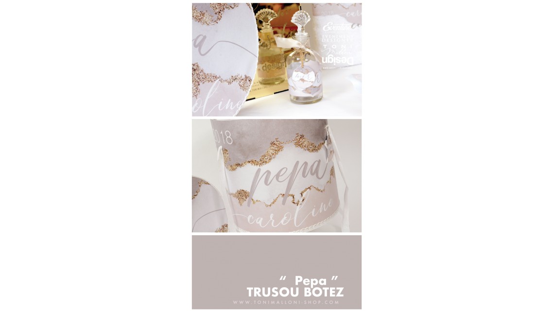 Trusou botez brodat pentru fetite cu o nota eleganta de gold si crem, Pepa 5